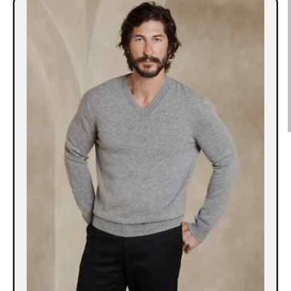 Banana Republic Other - Banana Republic Luxury Blend Silk Cashmere V-Neck Men's Sweater SZ X-Large Gray